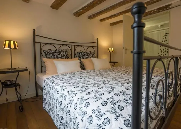 Boutique Fachwerkhaus Thirty Five Моншау